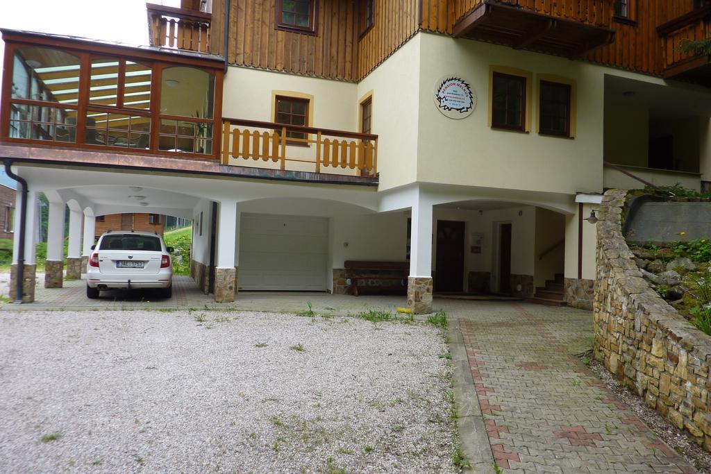Penzion Melkus Pec pod Snezkou Exterior photo